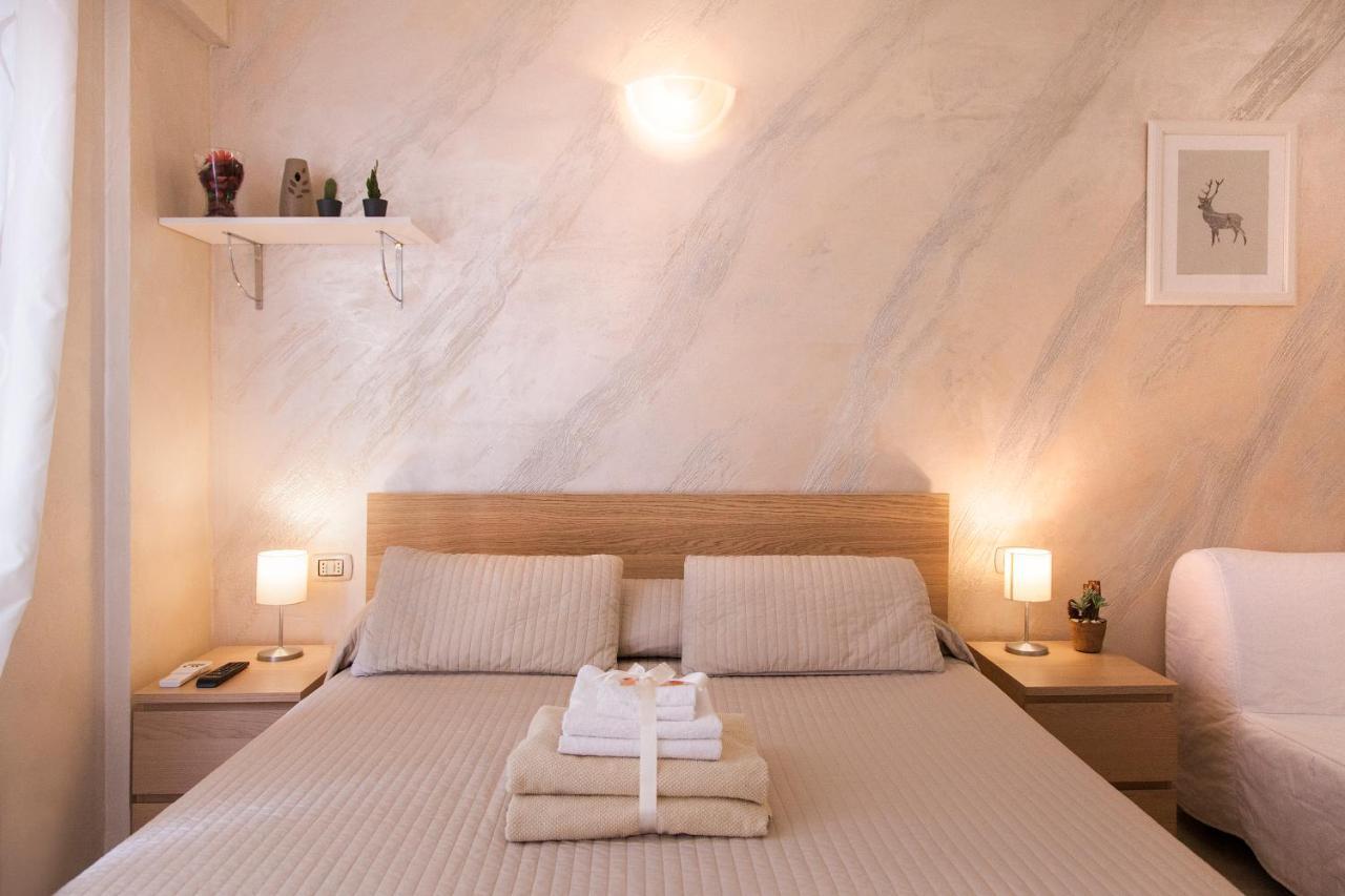 Gold House Hotel ลาสเปเซีย ภายนอก รูปภาพ